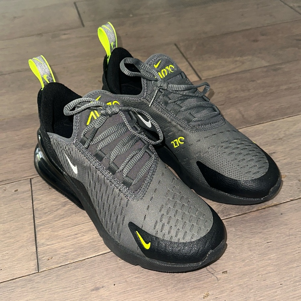Boys Nike Air max 270